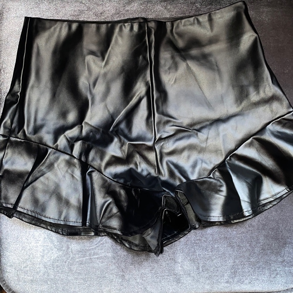 Missguided Black Faux Leather Ruffle Hem Shorts